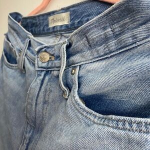 PREOWNED MADEWELL THEMOMJEAN SZ 29 RIPPED